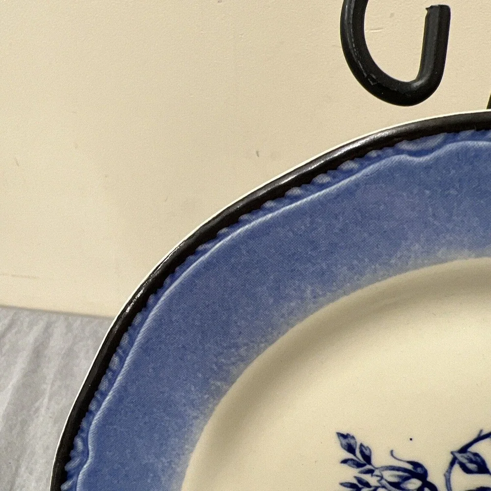 Woods & Sons vintage blue White Colonial Rose Flower pattern 7.75